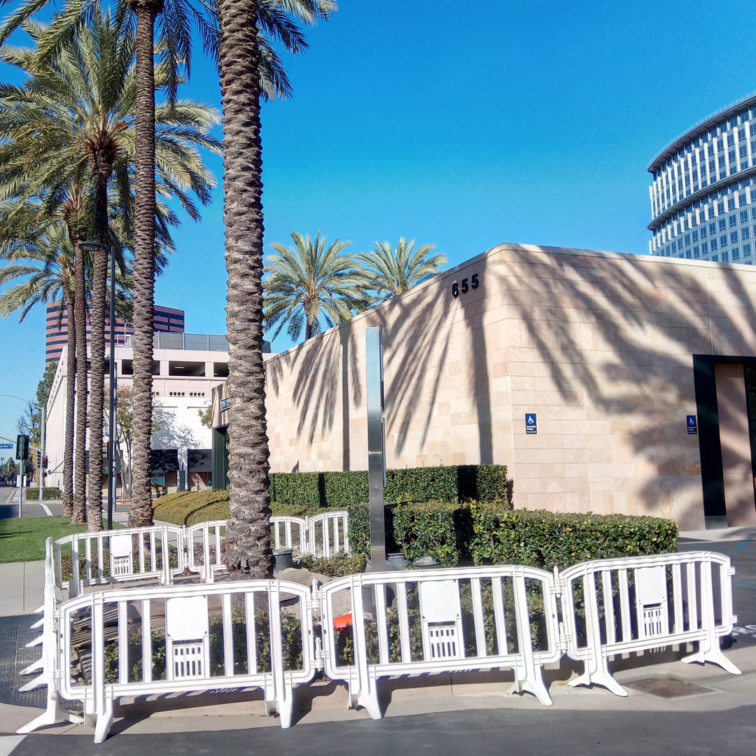 MOVIT® Plastic Interlocking Barricade