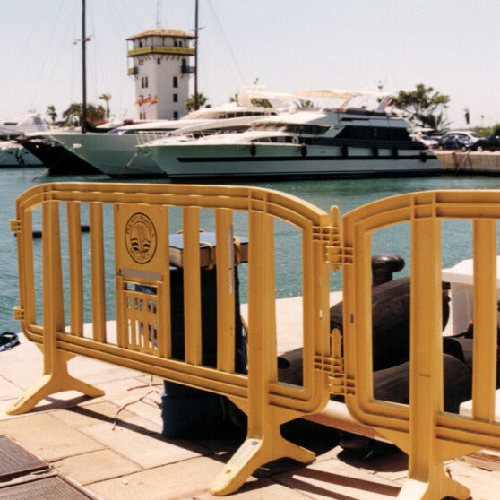 MOVIT® Plastic Interlocking Barricade