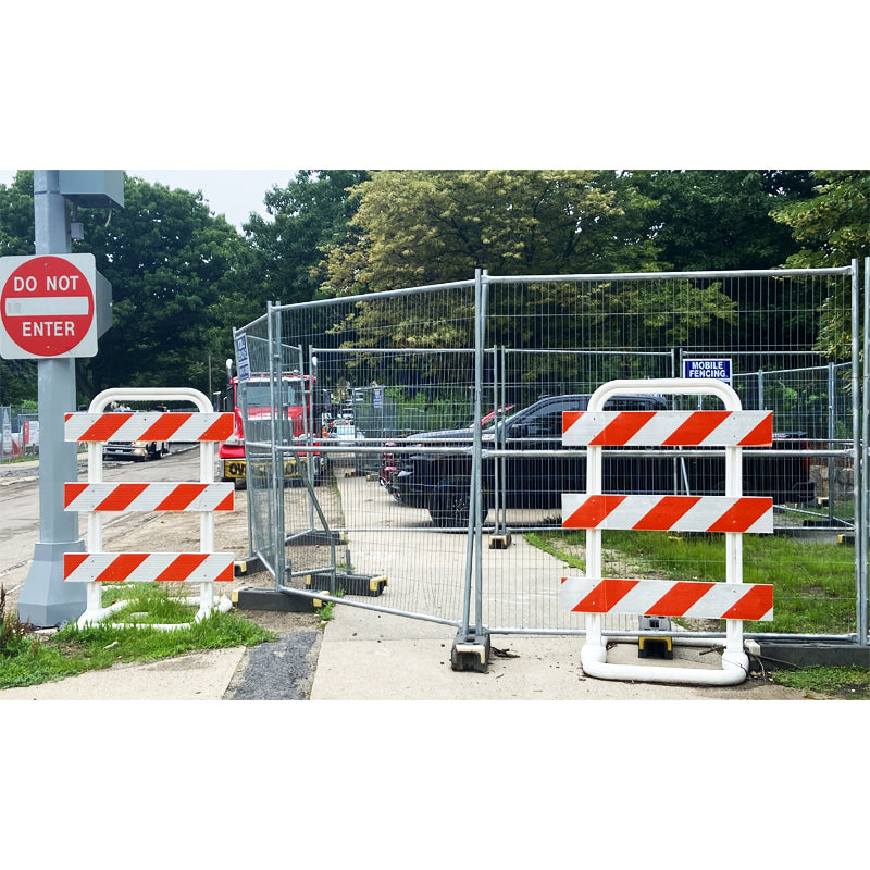 Sentinel Type III Base and Uprights with Barricade Boards In Use in Restricted Site Image